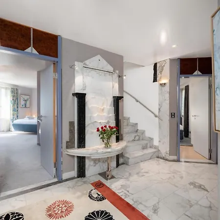 The Savoy Tower-interlaken *