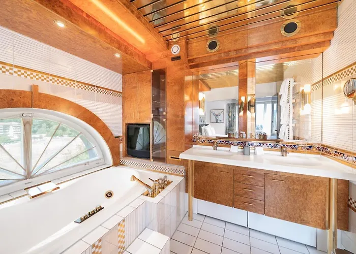 Hotel The Savoy Tower-interlaken