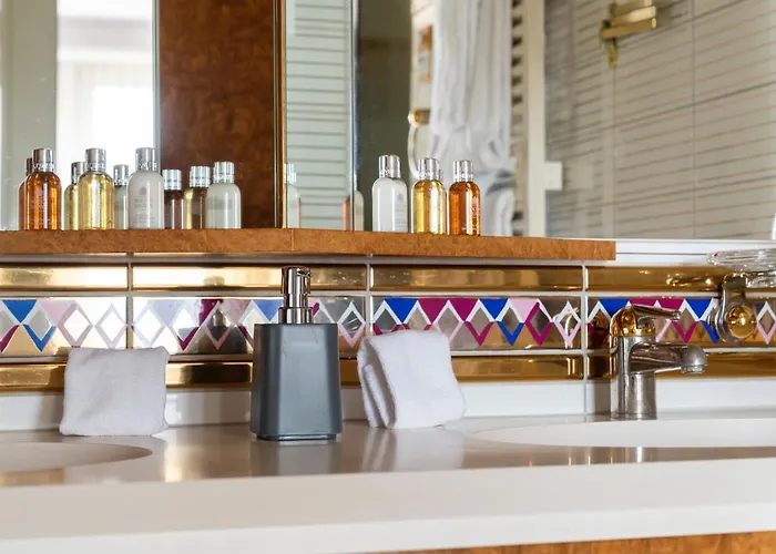 The Savoy Tower-interlaken מלון